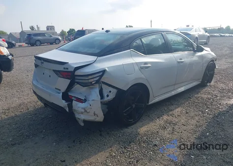 2022 Nissan Sentra Sr Xtronic Cvt z USA, uszkodzony, nr VIN 3N1AB8DV6NY303643